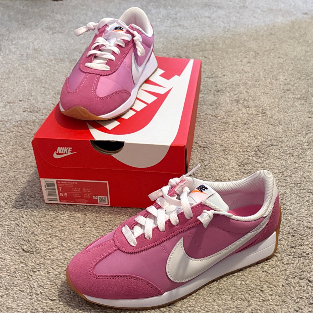 Nike Women's Pink and White Sneakers